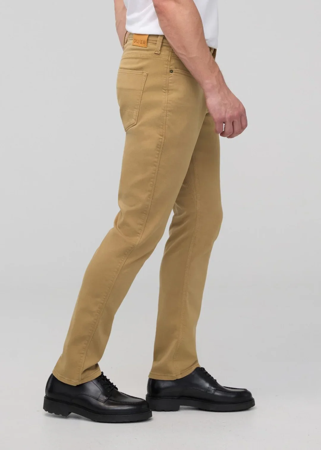 DUER - No Sweat Relaxed Taper: Camel - Image 2