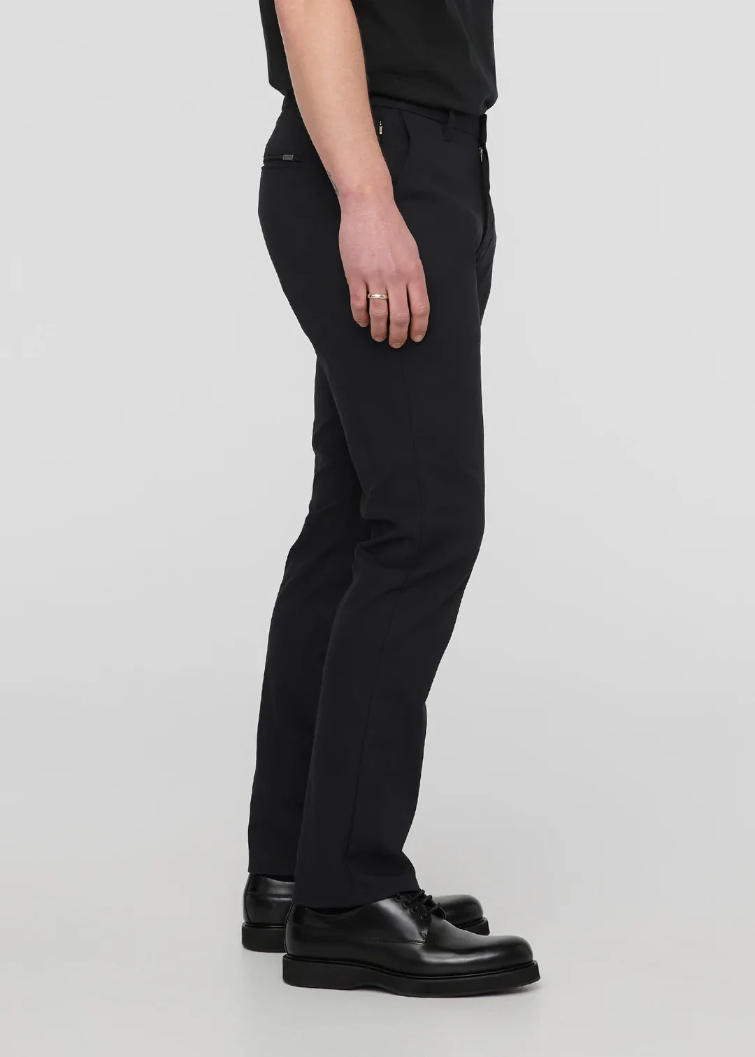 Duer - NuStretch Relaxed Taper Trouser in Black - Image 2