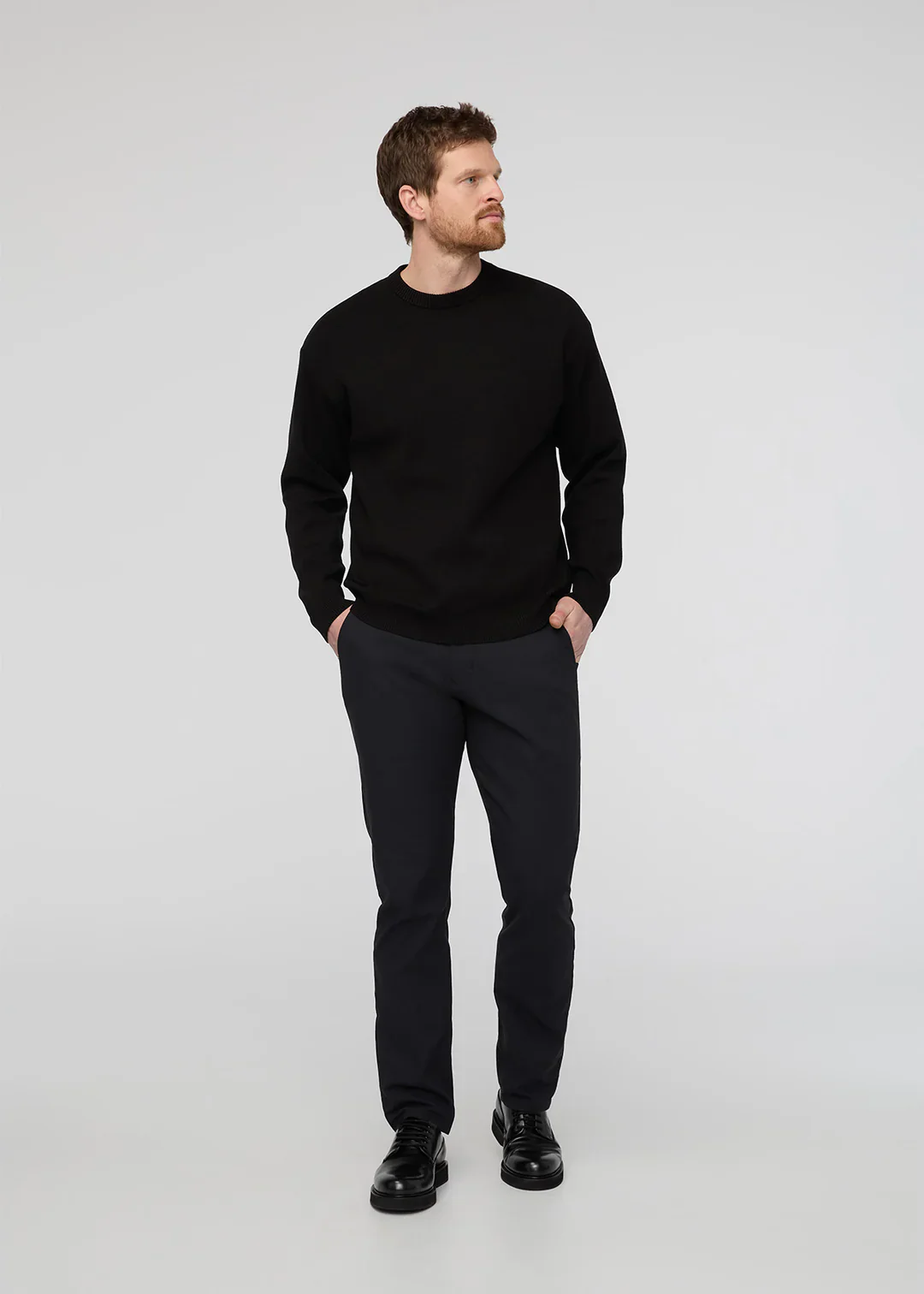 Duer - NuStretch Relaxed Taper Trouser in Black - Image 5