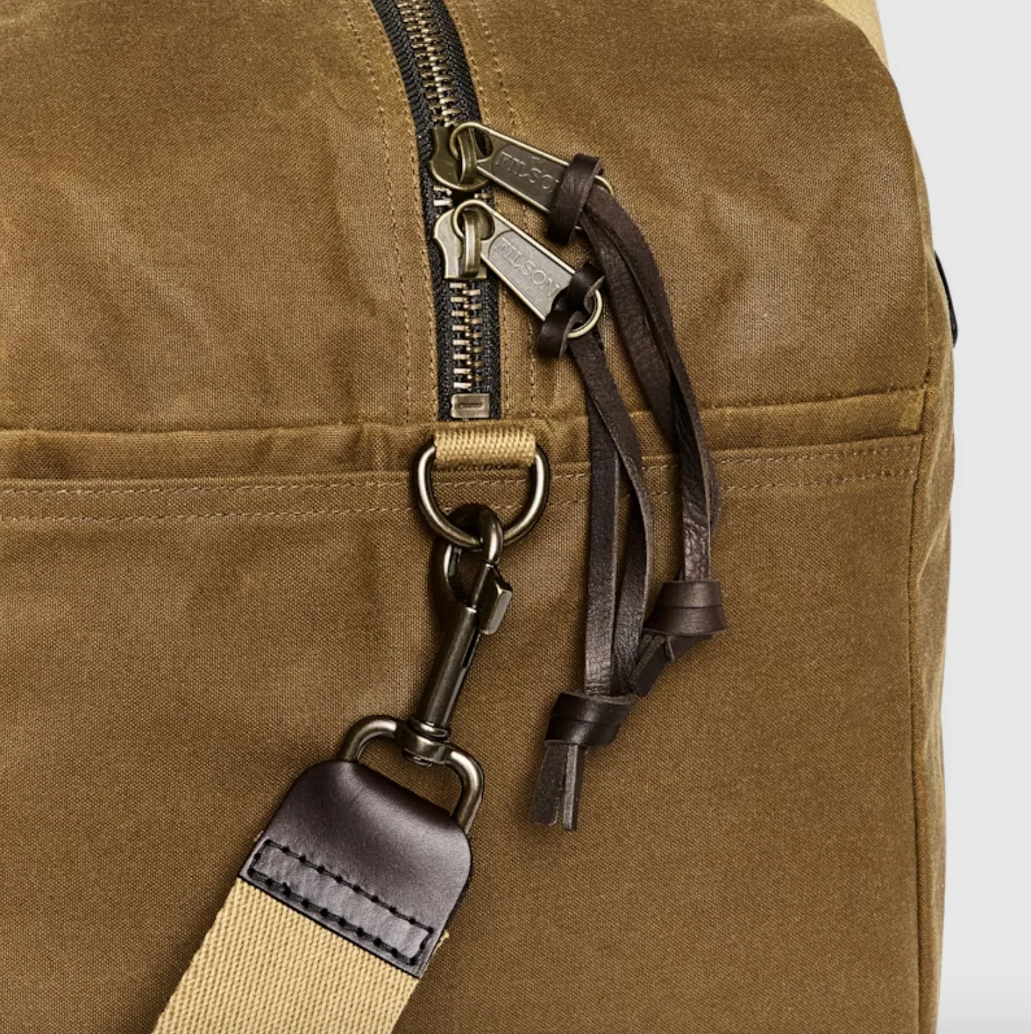 Filson- Tin Cloth Medium Duffle Bag - Image 9