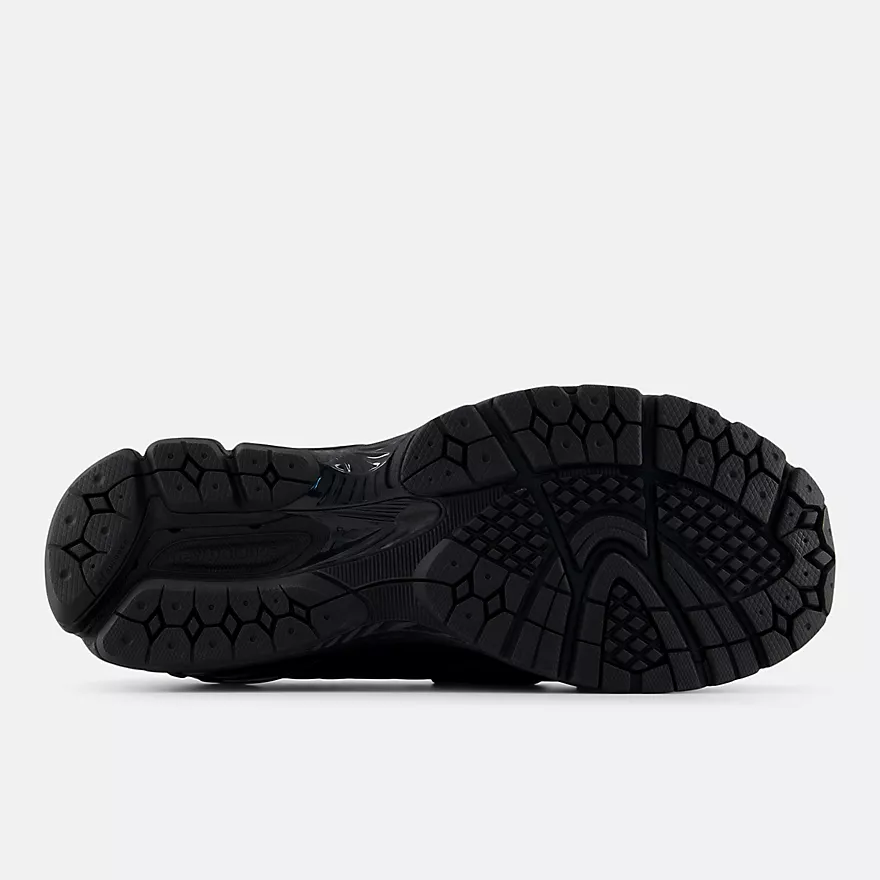 New Balance - 1906L in Black with Angora - Image 3