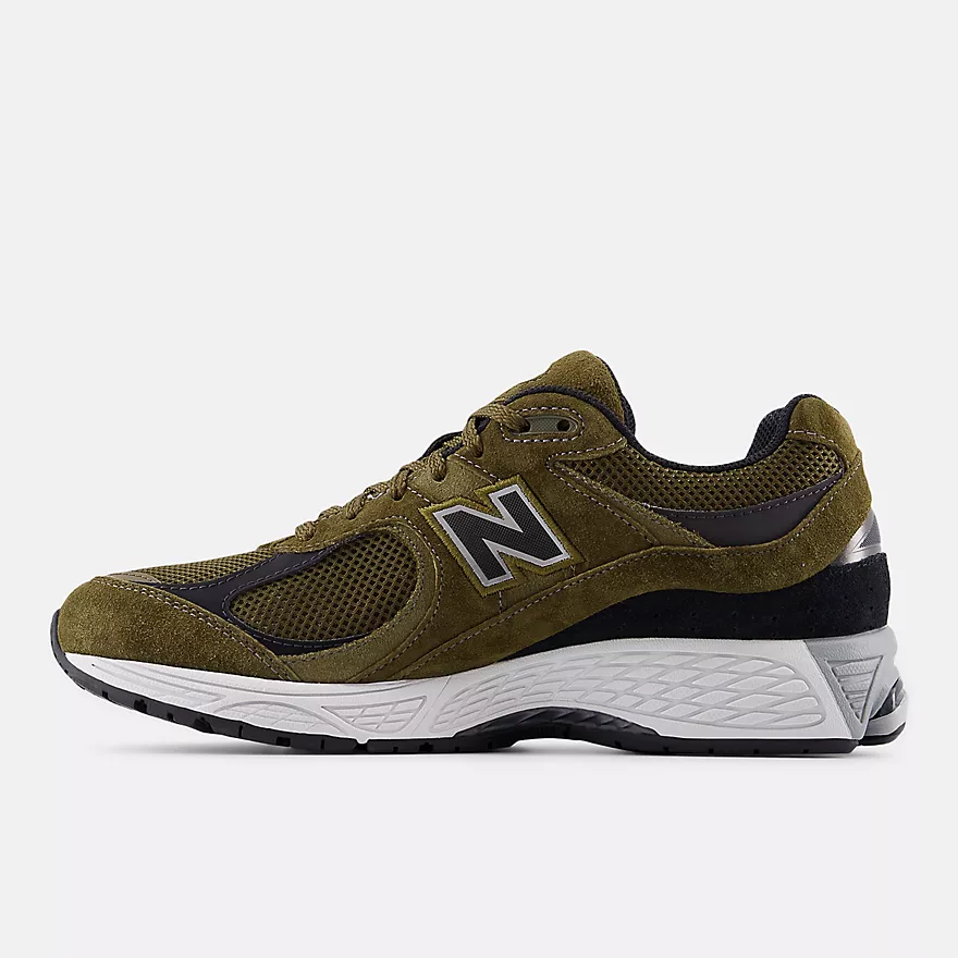 New Balance - 2002 in Woodland with Black cement - Image 3