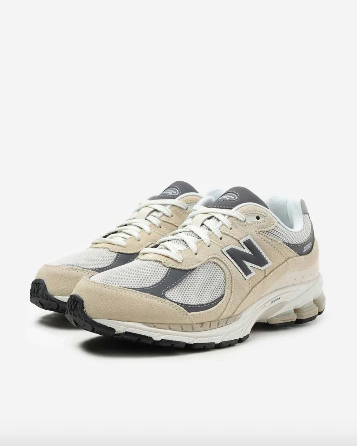 New Balance- 2002RFA Sandstone/ Magnet - Image 2
