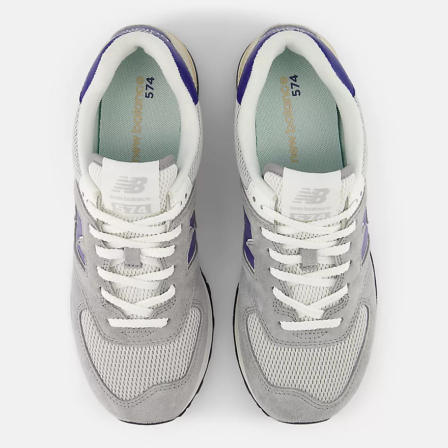 New Balance - 574 in Grey/Grey - Image 4