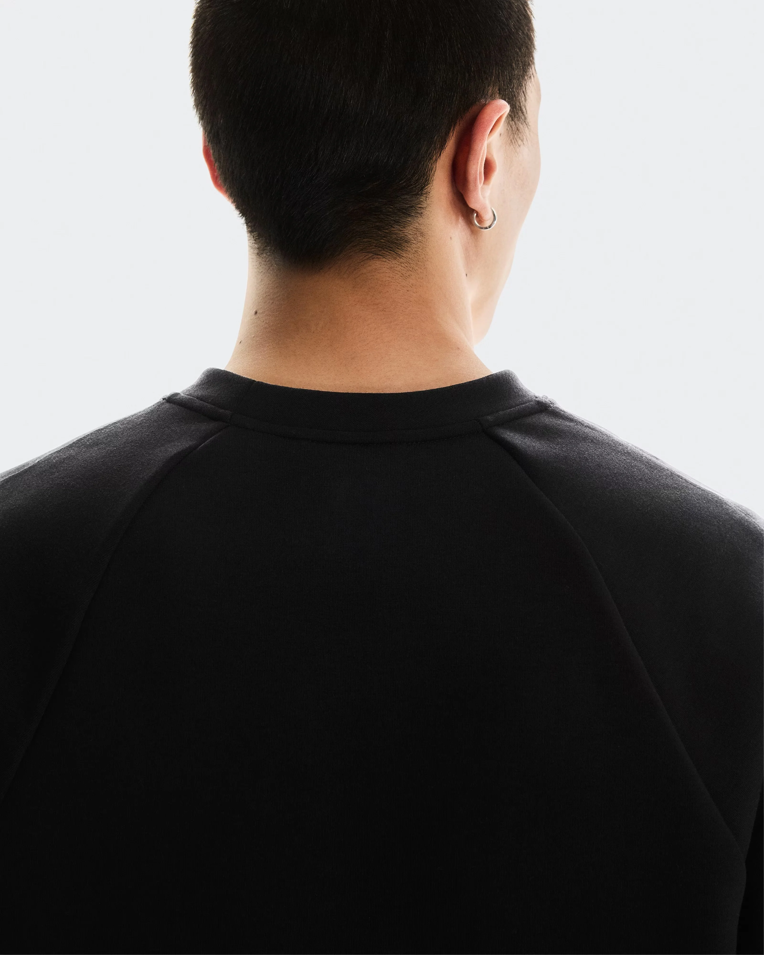 ON Running - Focus Tech Crew in Black - Image 3