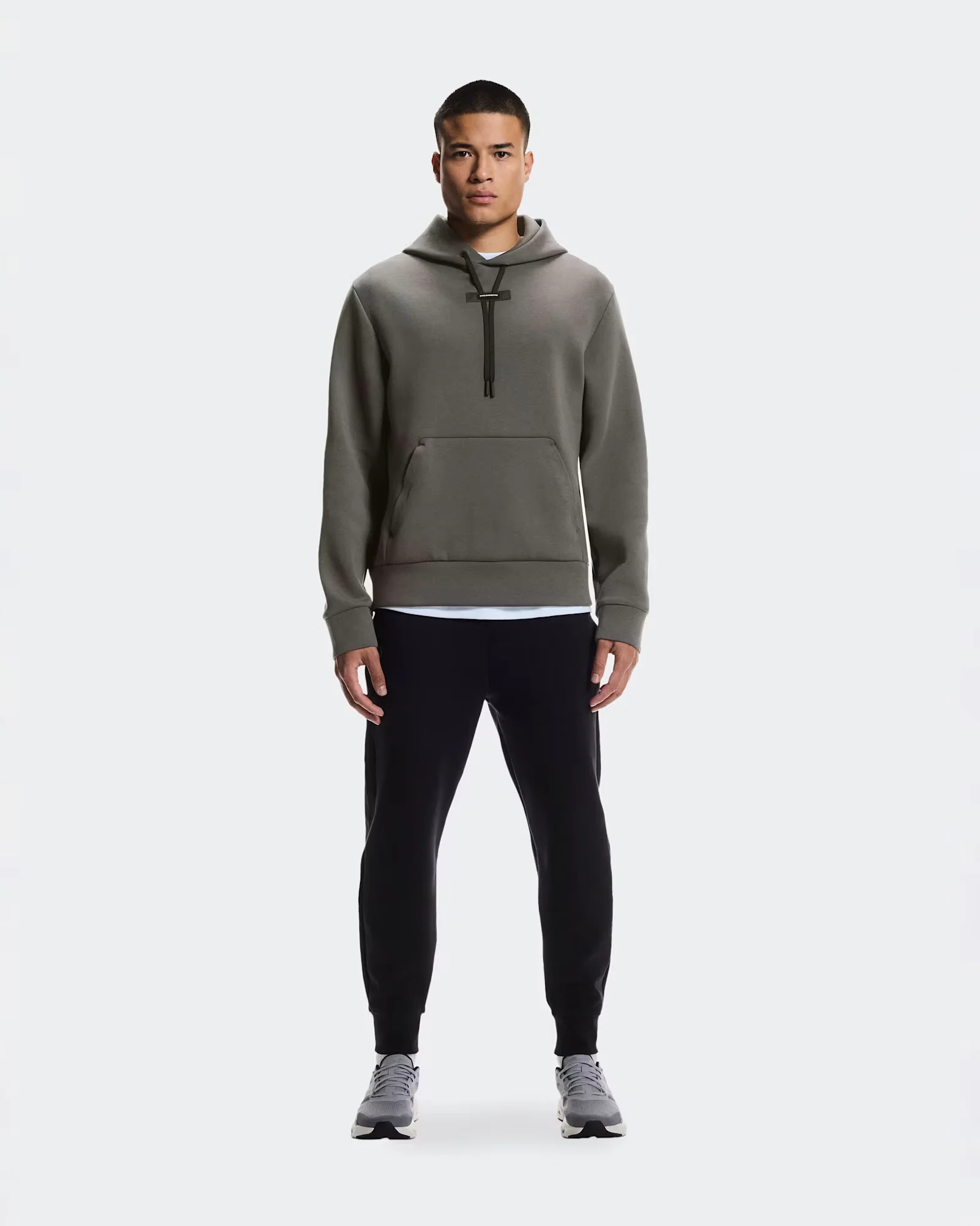 ON Running - Focus Tech Hoodie in Shadow - Image 2
