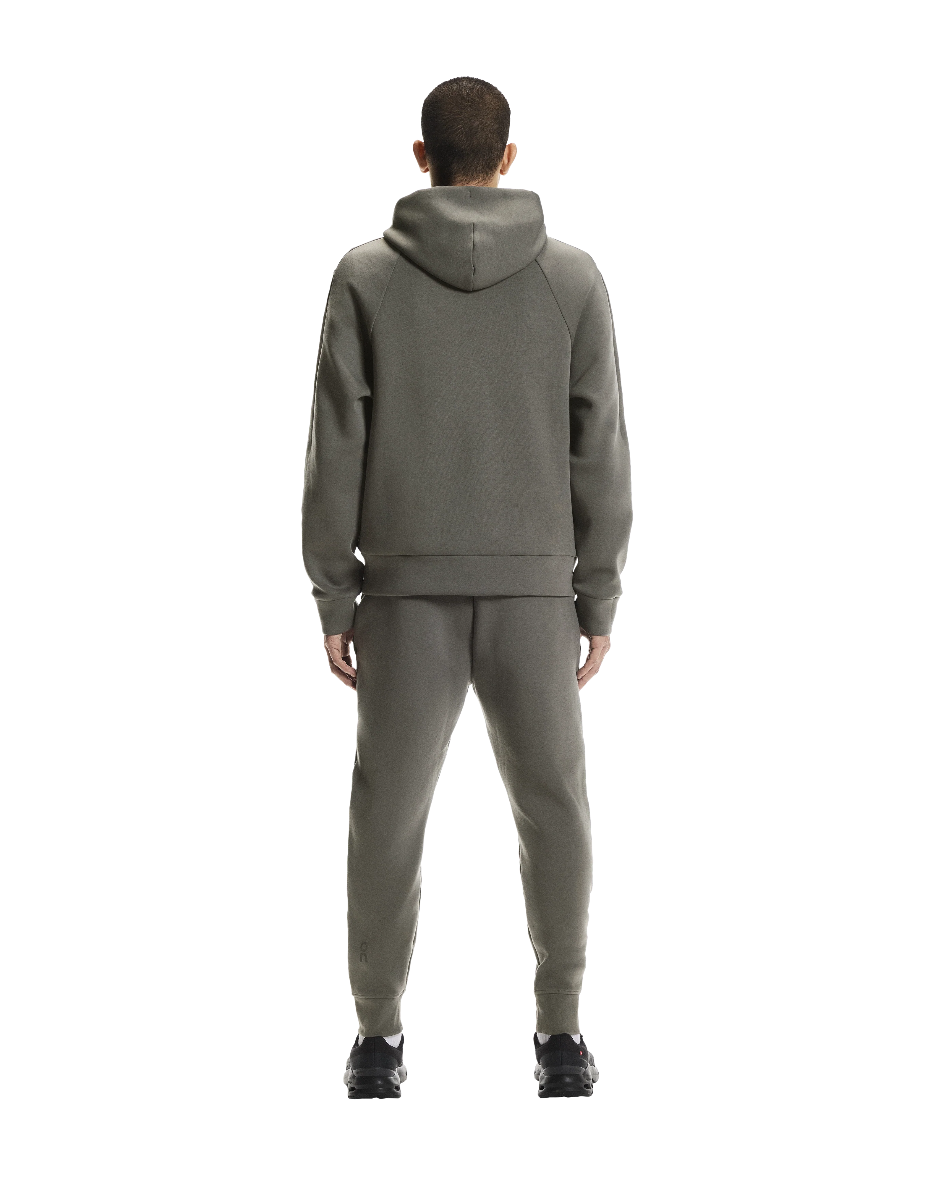 ON Running - Focus Tech Sweatpants in Shadow - Image 4