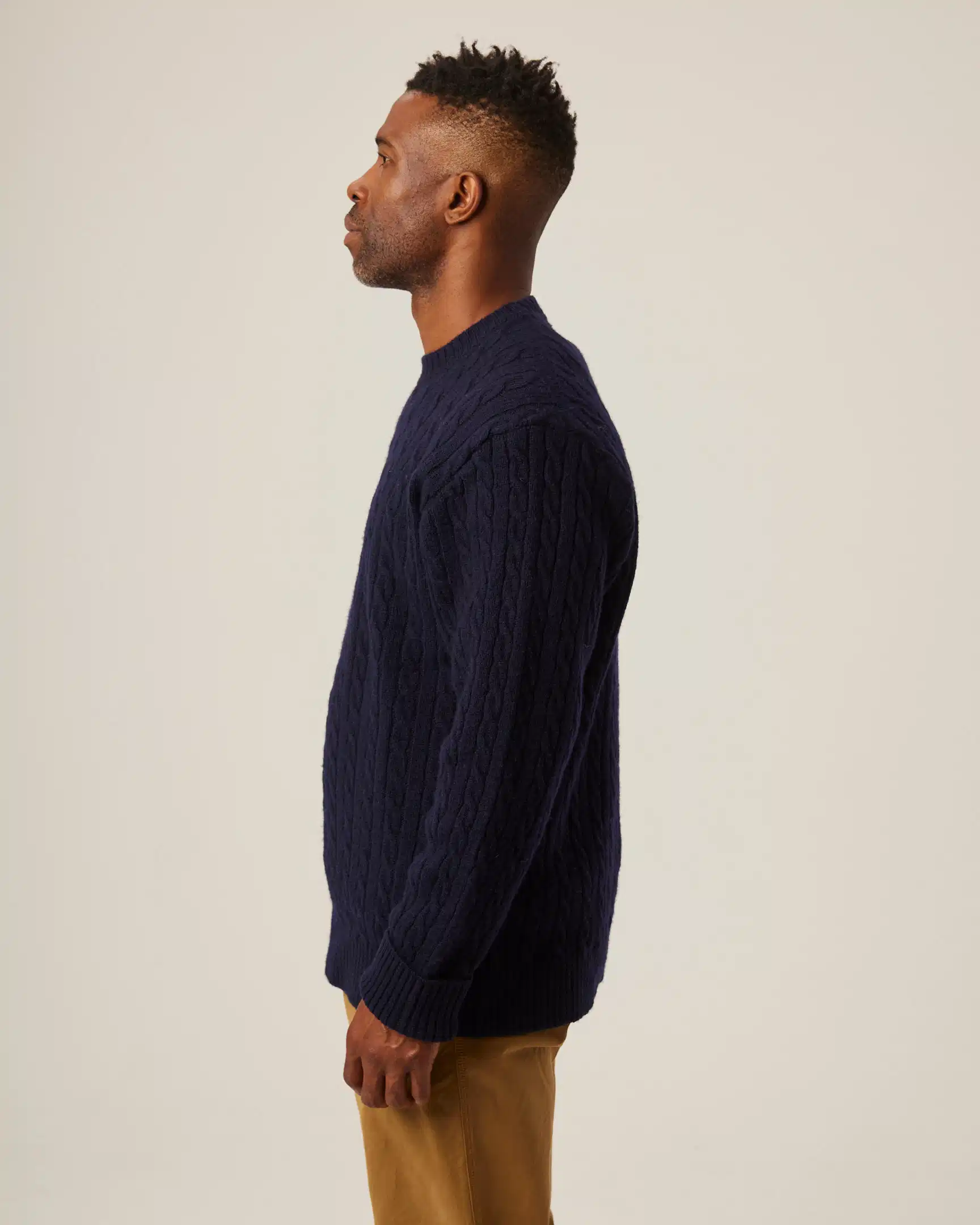 Peregrine- Makers Stitch Cable Crew in Navy - Image 3