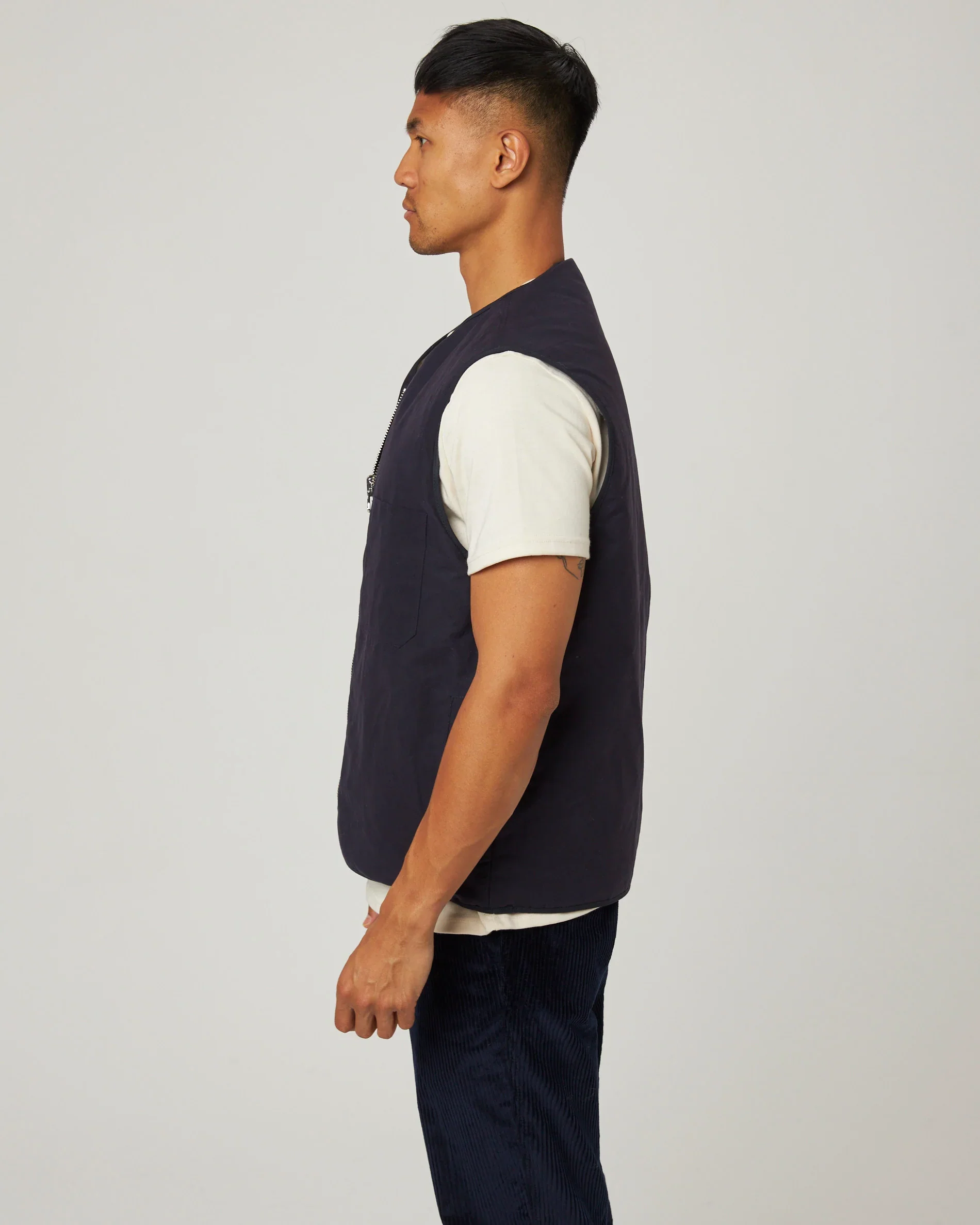 Peregrine - Rex Reverse Gilet in Navy - Image 4