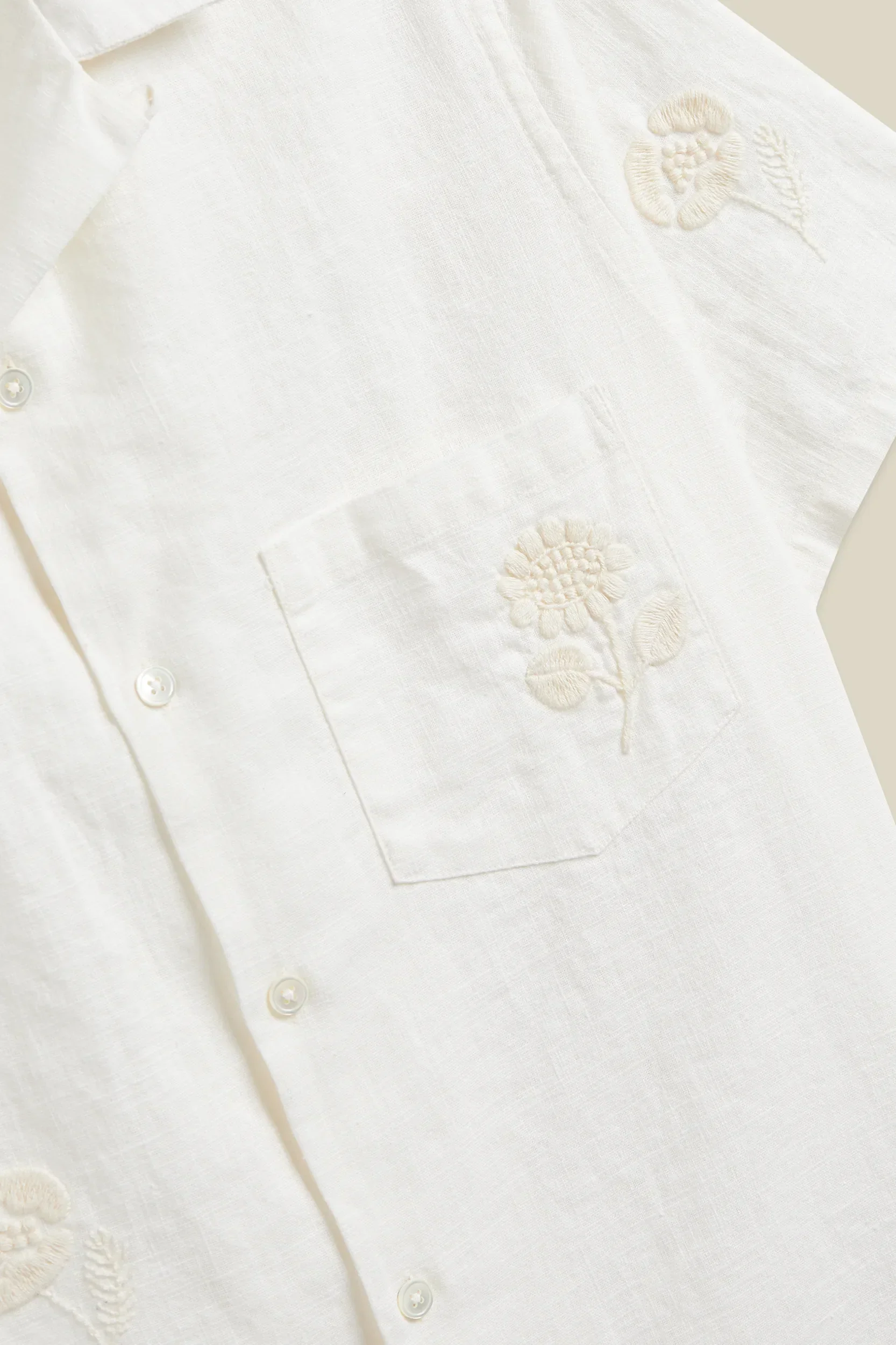 Portuguese Flannel - Embroidery Nature Ramie in Ecru - Image 3