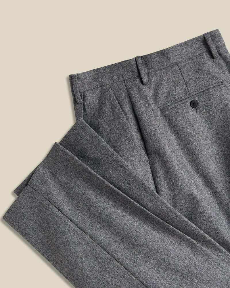 Portuguese Flannel - Single Pleat Trousers in Grey Wool - Image 4
