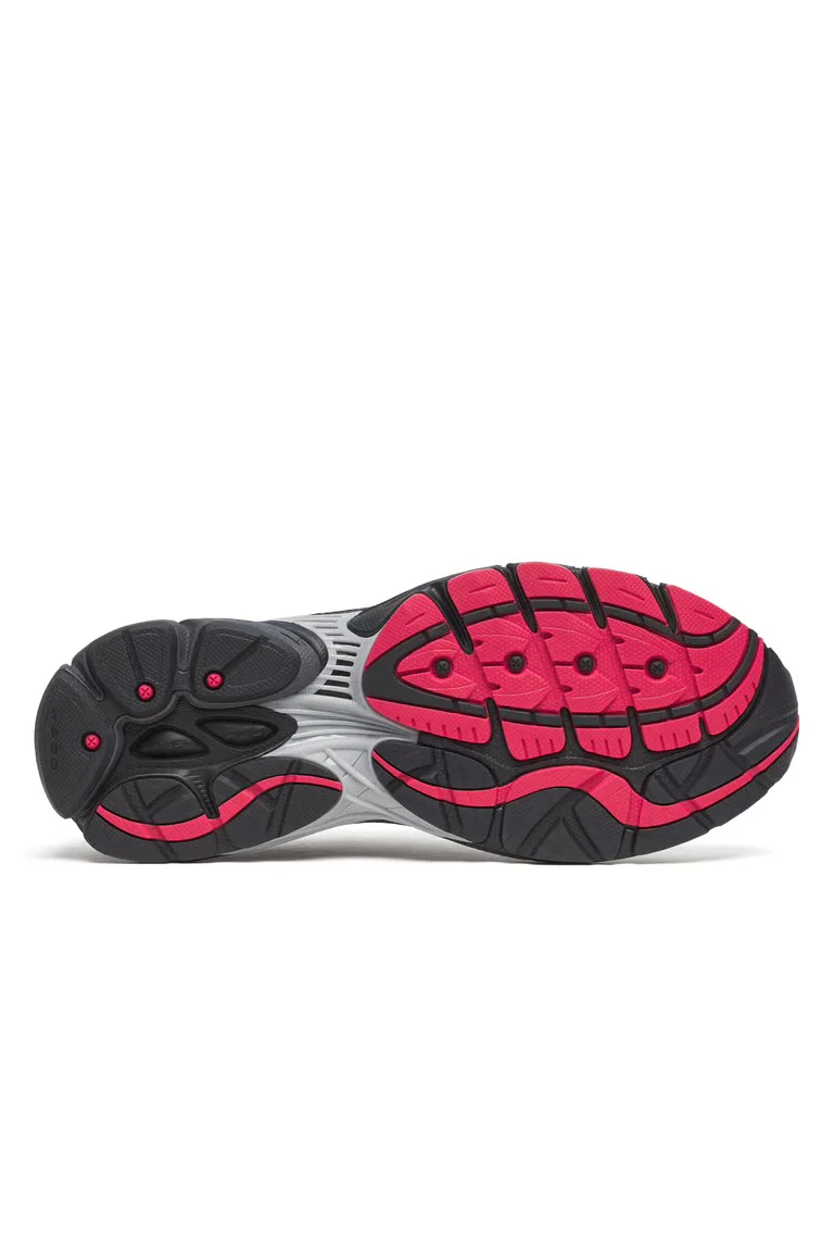 Saucony - Progrid Omni 9 in Black/Multi - Image 6