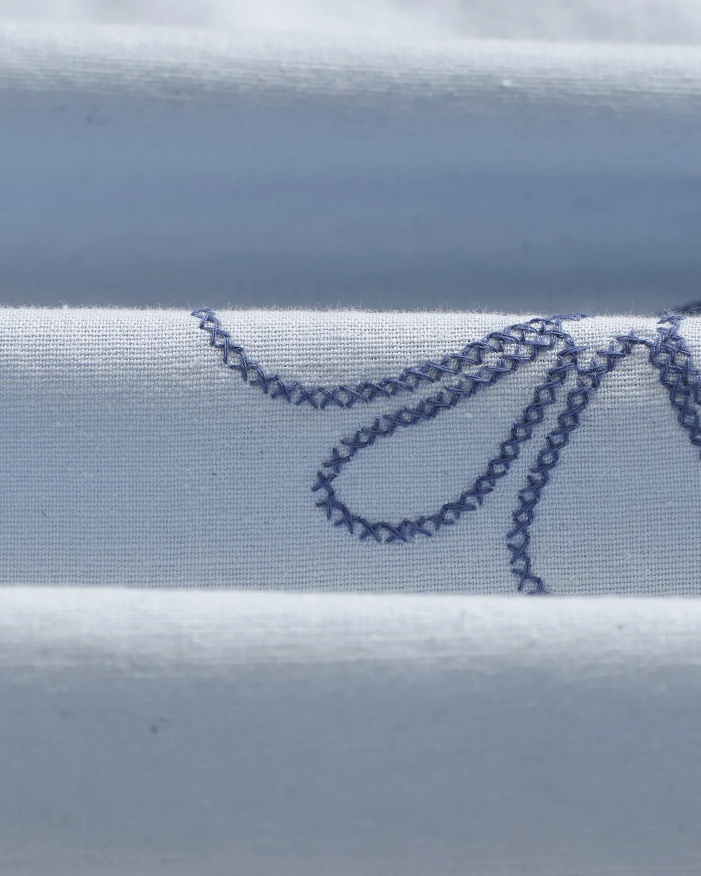 Wax London - Corey Cross Stitch Doodle Cotton-Linen Shirt in Blue - Image 4